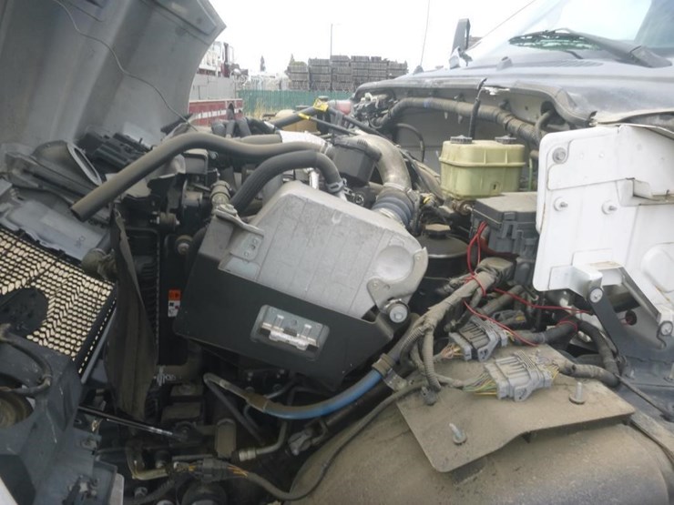 2016-ford-f650-xlt-image-24