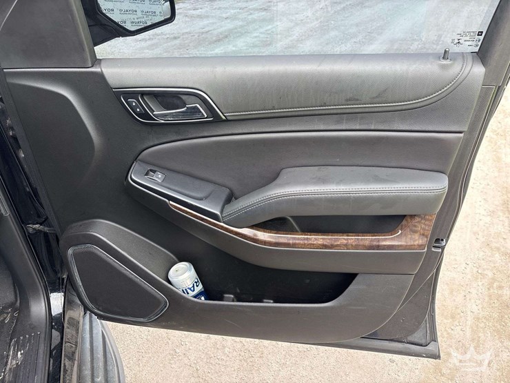 2020-chevrolet-tahoe-image-23