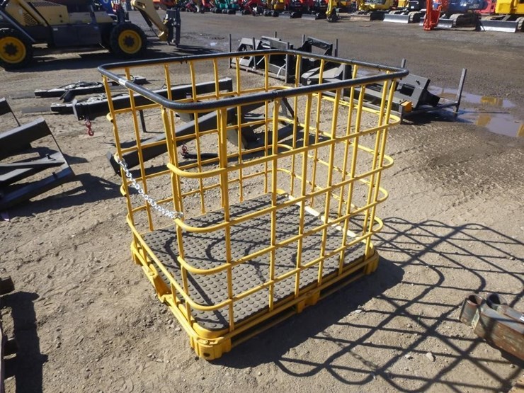 forklift-man-basket-image-1