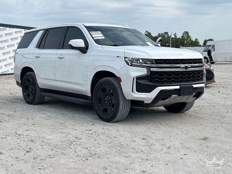 2023-chevrolet-tahoe-image-2