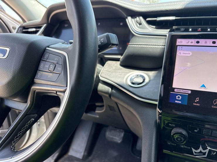 2022-jeep-grand-cherrokee-suv-image-19