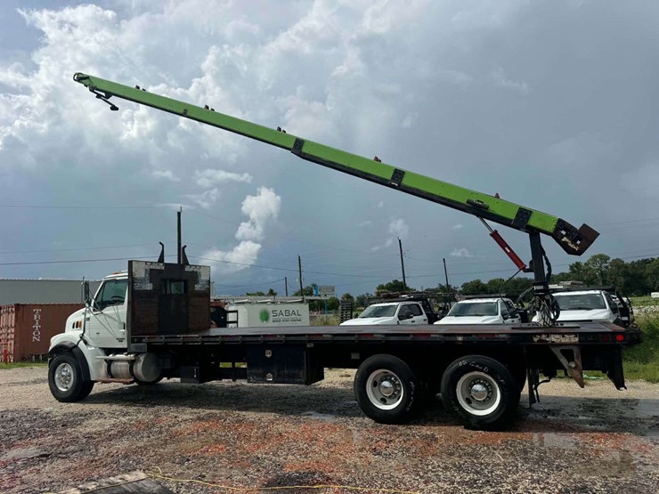2007-sterling-lt7500-image-6
