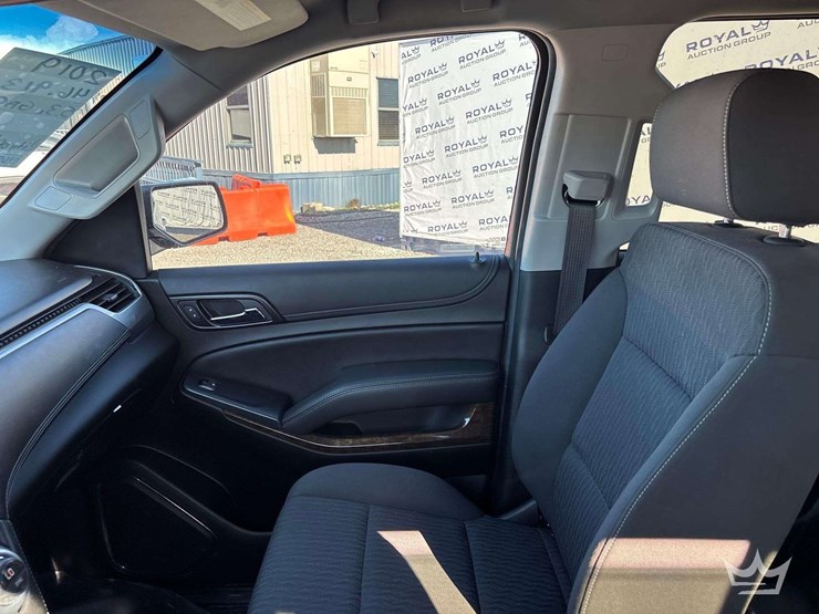 2019-chevrolet-tahoe-image-17
