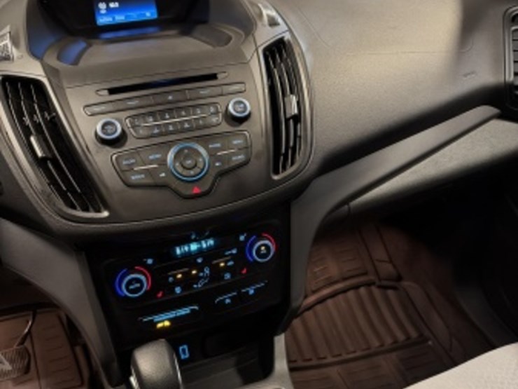 2018-ford-escape-se-image-21