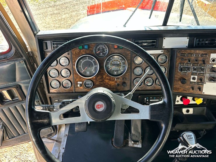 kenworth-t800-image-11