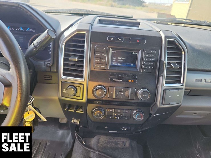 2017-ford-f350-image-21