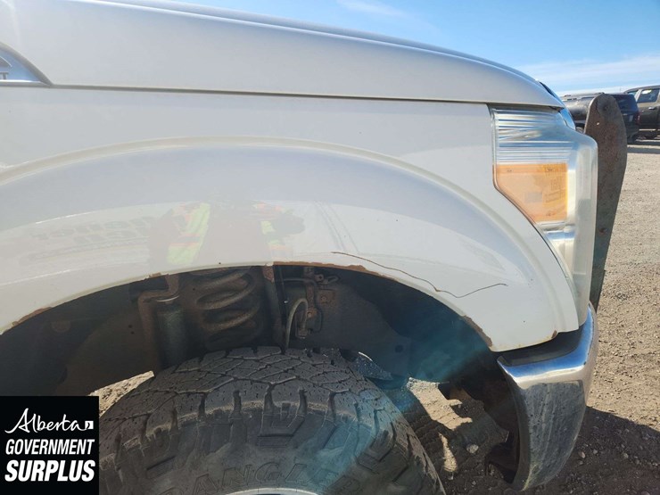 2013-ford-f350-image-44