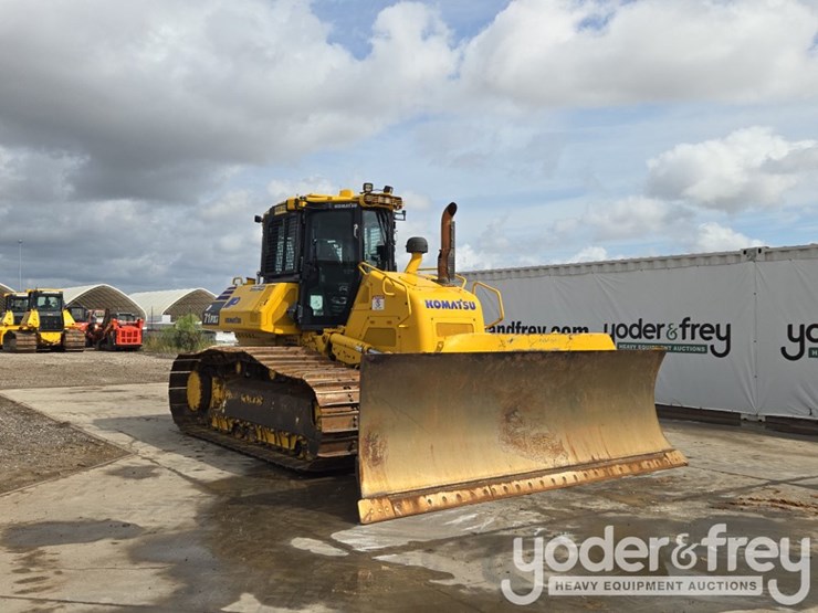 2024-komatsu-d71pxi-24-image-7