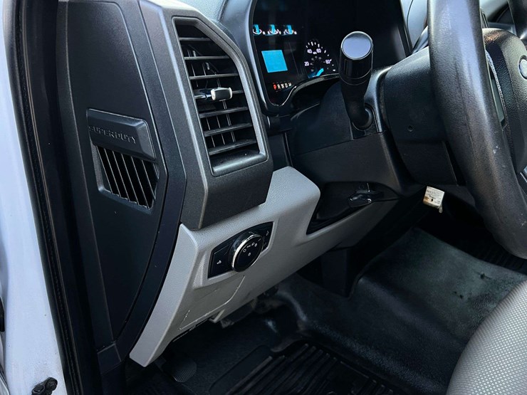 2020-ford-f350-image-12