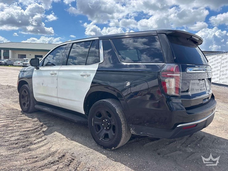 2021-chevrolet-tahoe-image-4