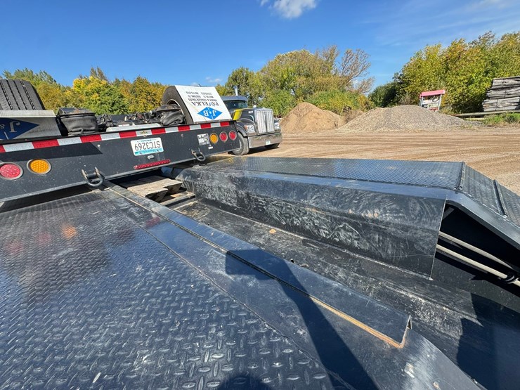 2022-globe-lowboy-image-29