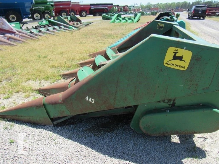 john-deere-443-image-4