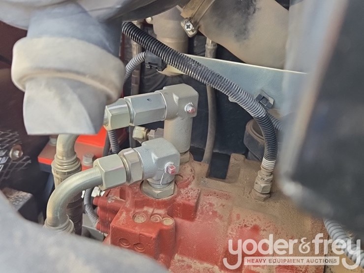 2022-kubota-kx080-image-38