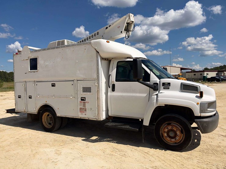 2008-utility-van-image-4