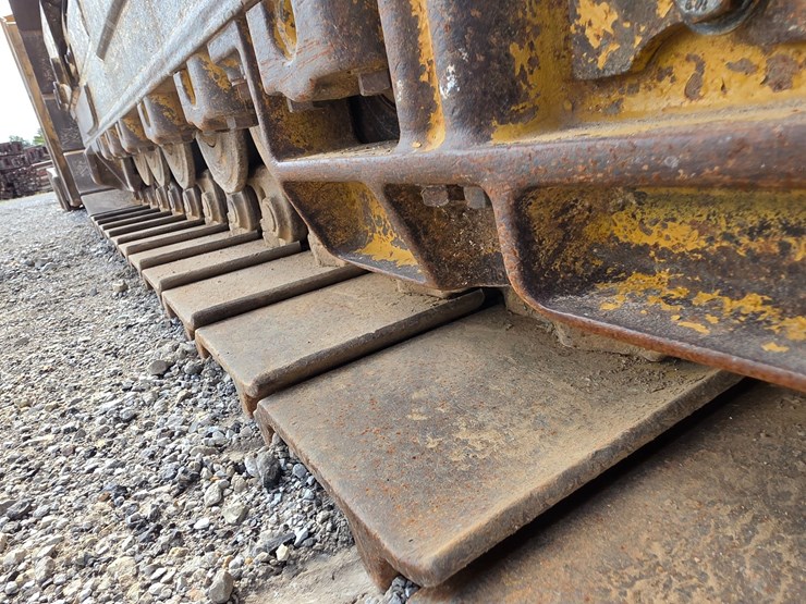 2007-caterpillar-953d-image-64