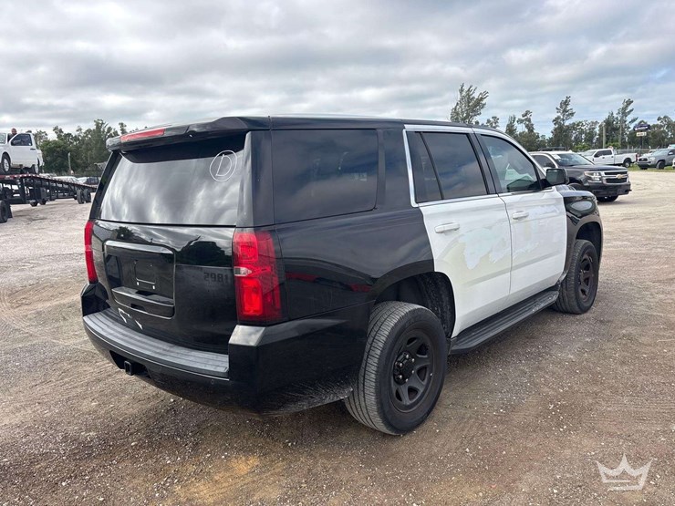 2019-chevrolet-tahoe-image-3