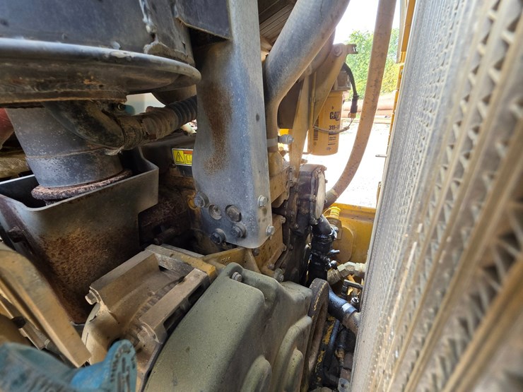 2007-caterpillar-953d-image-29