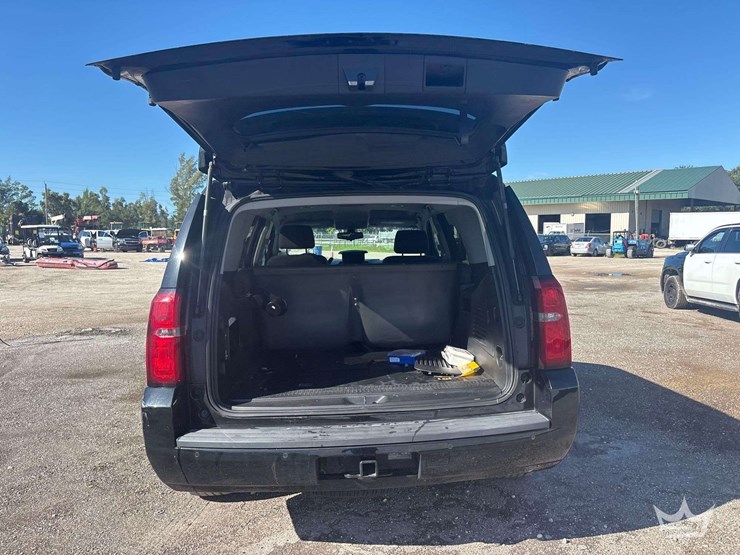 2019-chevrolet-tahoe-image-19