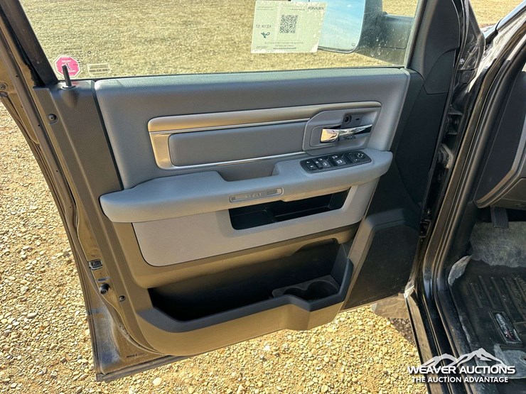 2018-dodge-1500-image-24