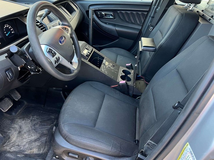 2016-ford-taurus-police-interceptor-sedan-(82,733-miles)-image-23