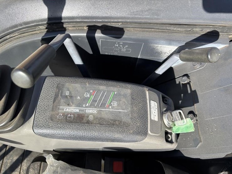 komatsu-pc30mr-1-image-28