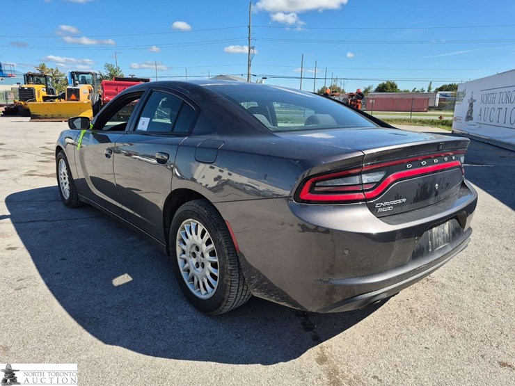 2017-dodge-charger-image-7