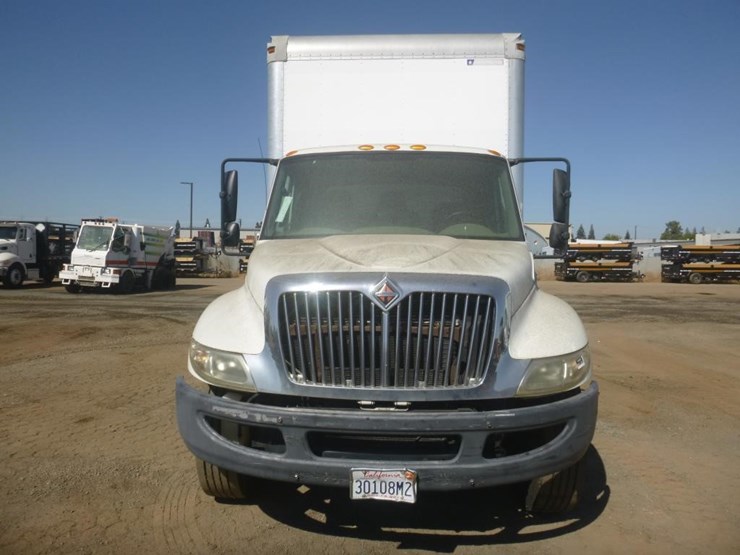 2013-international-durastar-4300-image-9
