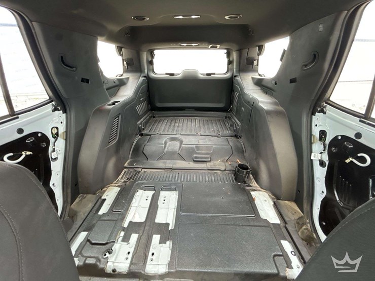 2023-chevrolet-tahoe-image-22