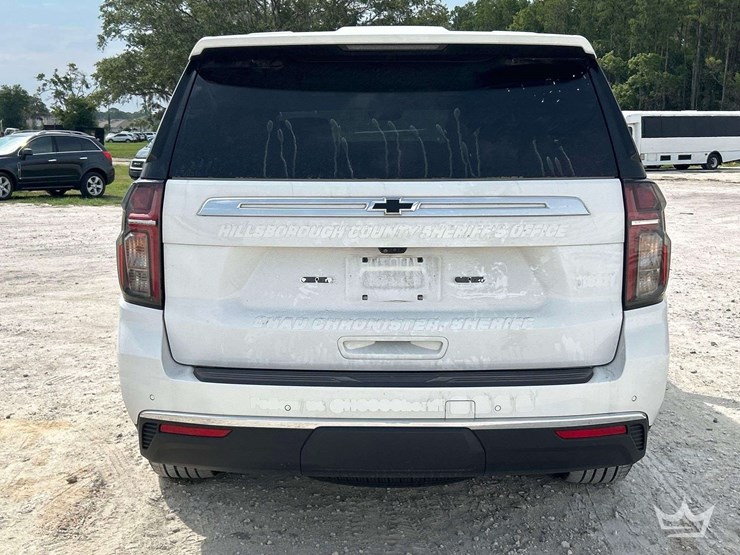 2023-chevrolet-tahoe-image-21