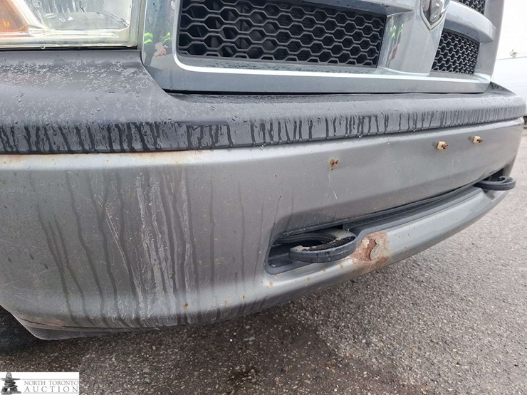 2011-dodge-1500-image-21