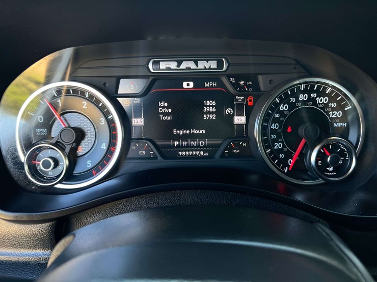 2023-dodge-3500-image-14