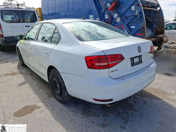 non-operable-2015-volkswagen-jetta-tdi-trendline-plus-4dr-sedan-6a-image-6