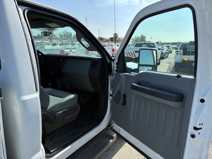 2015-ford-f250-image-9