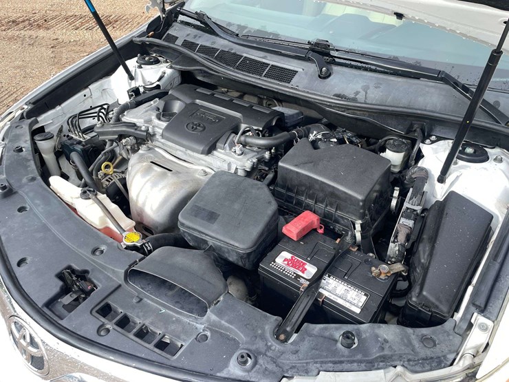 2014-toyota-camry-le-4-door-sedan-(170,014-miles)-image-7