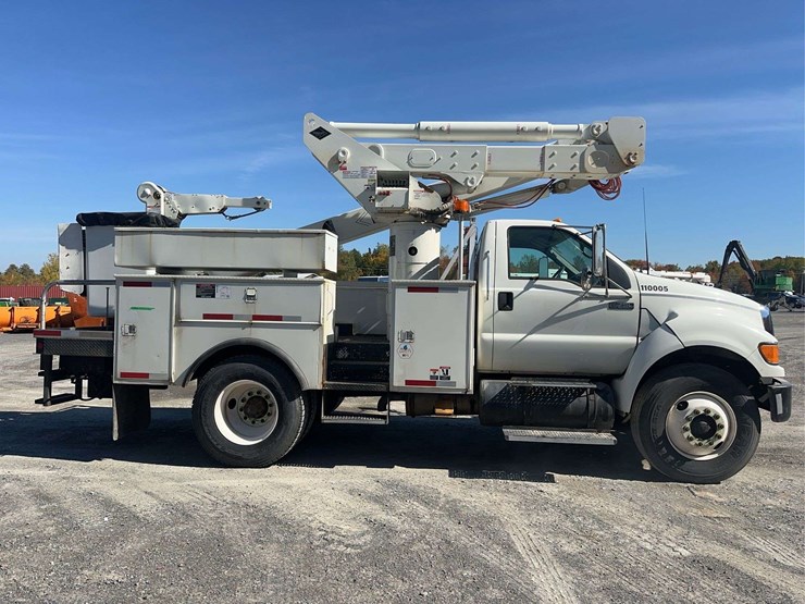 2005-ford-f750-xl-image-4