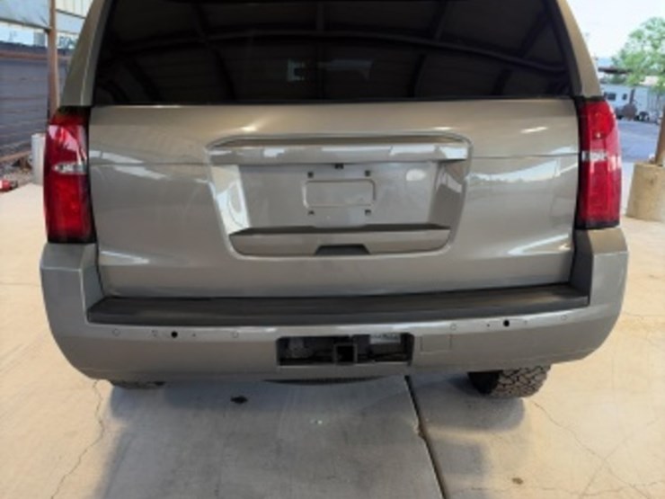 2019-chevrolet-tahoe-image-12