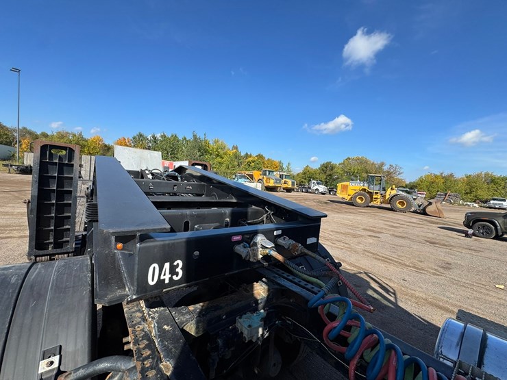 #1954-•-2016-felling-x-force-paver-special-lowboy-image-8