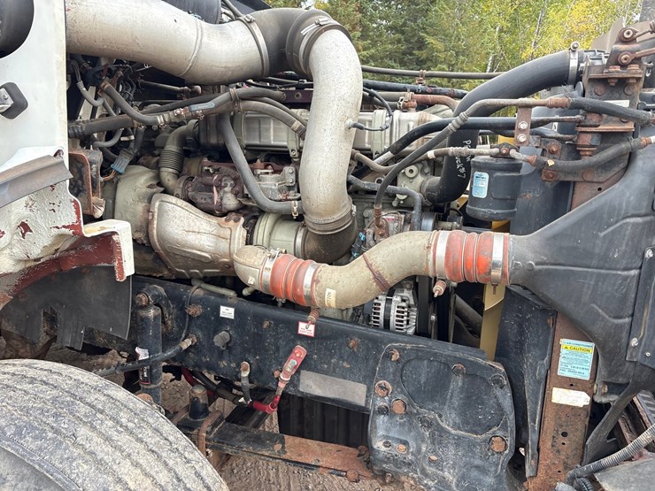 2013-western-star-4900sa-image-43