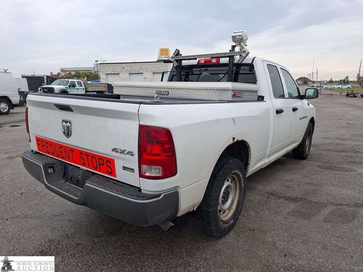 2011-dodge-1500-image-5