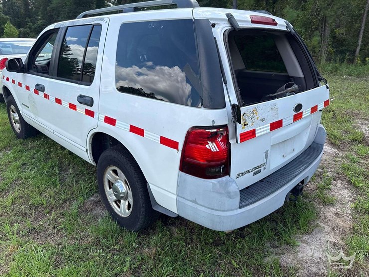 2002-ford-explorer-image-4
