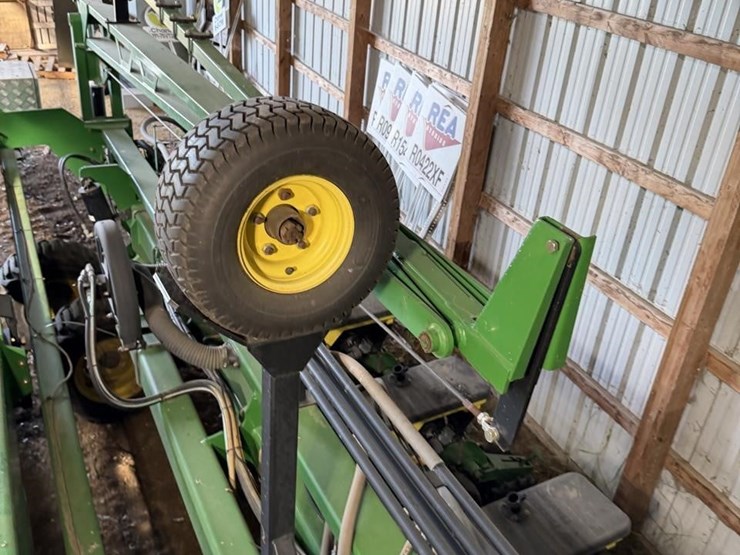 2013-john-deere-db60-image-67