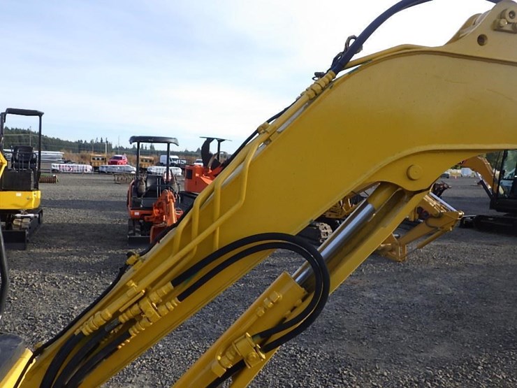 komatsu-pc35mr-1-image-26