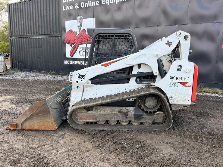 2022-bobcat-t770-image-3