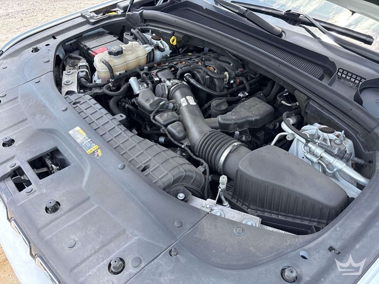 2022-jeep-grand-cherrokee-suv-image-8