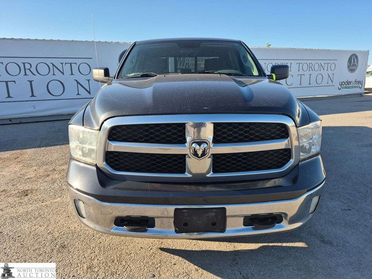 2017-dodge-1500-image-2
