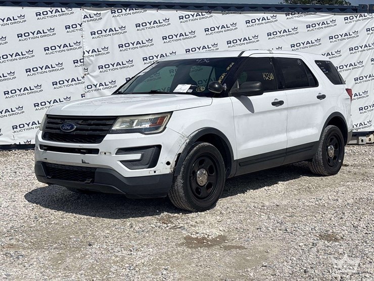 2016-ford-explorer-image-1