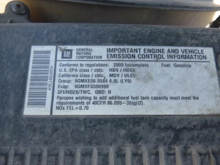 2009-chevrolet-3500hd-image-12