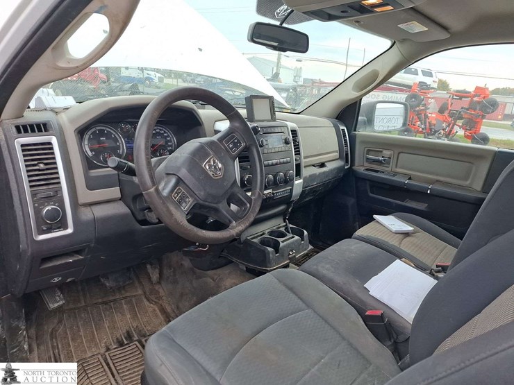 2012-ram-2500-slt-image-10