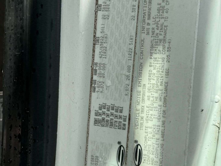 2007-sterling-lt7500-image-23