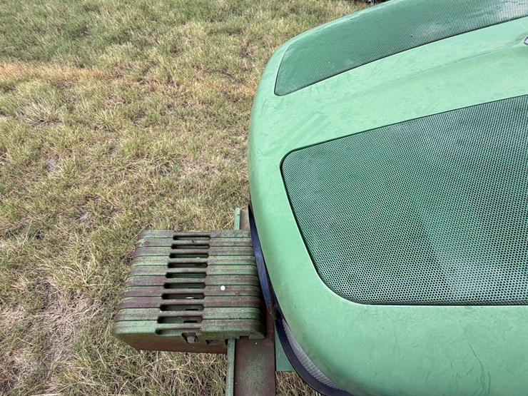 2010-john-deere-4830-image-43